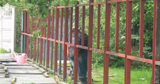 Демонтаж старого забора в Екатеринбурге - цены за метр от 679 руб.